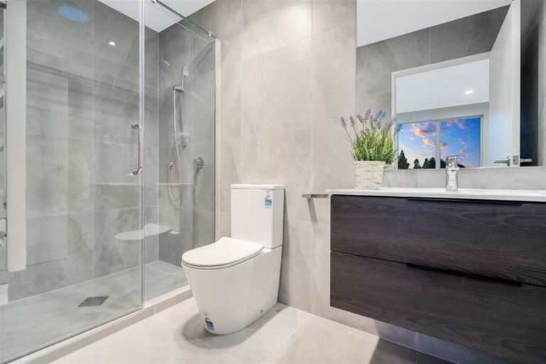 Photo of property in 15 Nephrite Lane, Henderson, Auckland, 0610