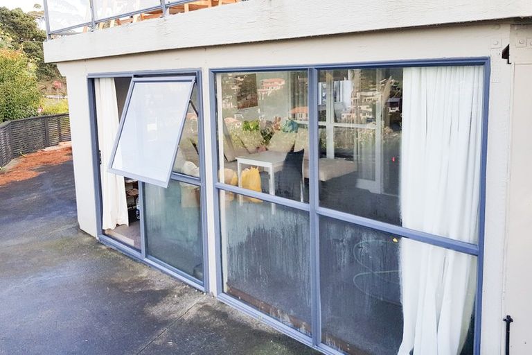 Photo of property in 106 Knights Road, Rothesay Bay, Auckland, 0630