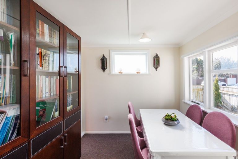 Photo of property in 113 Waterloo Crescent, Hokowhitu, Palmerston North, 4410
