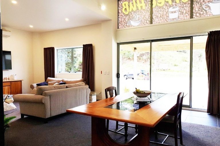 Photo of property in 3 Oakura Road, Oakura, Hikurangi, 0184