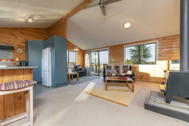 Photo of property in 280a Rimmer Road, Helensville, 0875