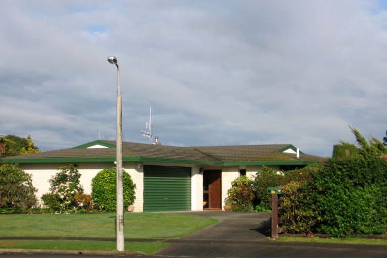 Photo of property in 56 Kentucky Way, Awapuni, Palmerston North, 4412