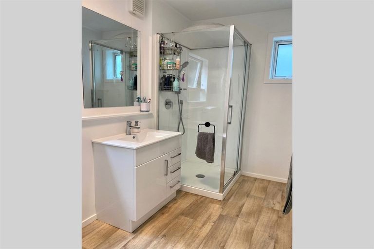 Photo of property in 11 Hereford Street, Wilton, Wellington, 6012