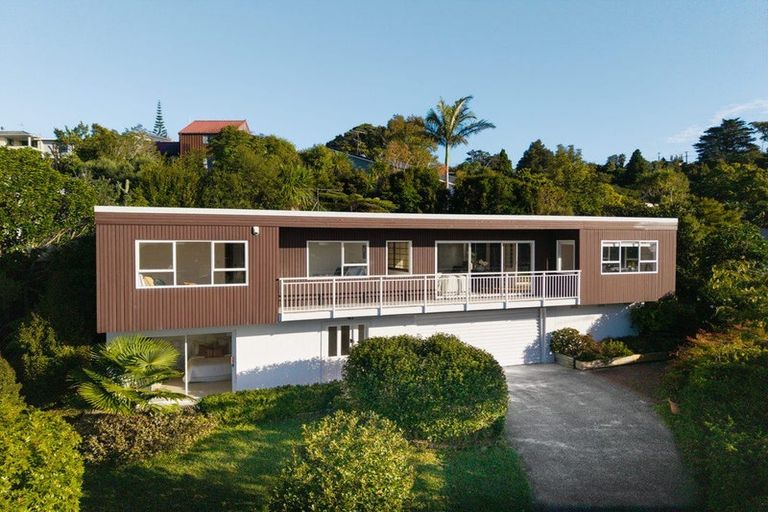 Photo of property in 94 Stapleford Crescent, Browns Bay, Auckland, 0630