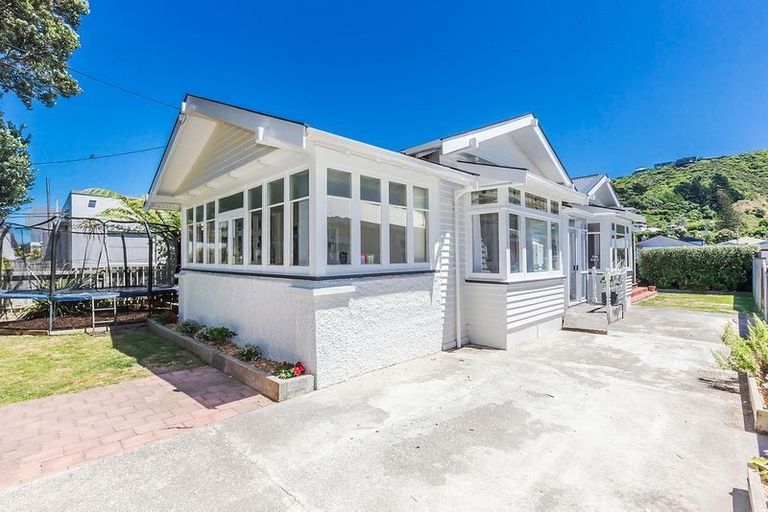 Photo of property in 224 The Parade, Island Bay, Wellington, 6023