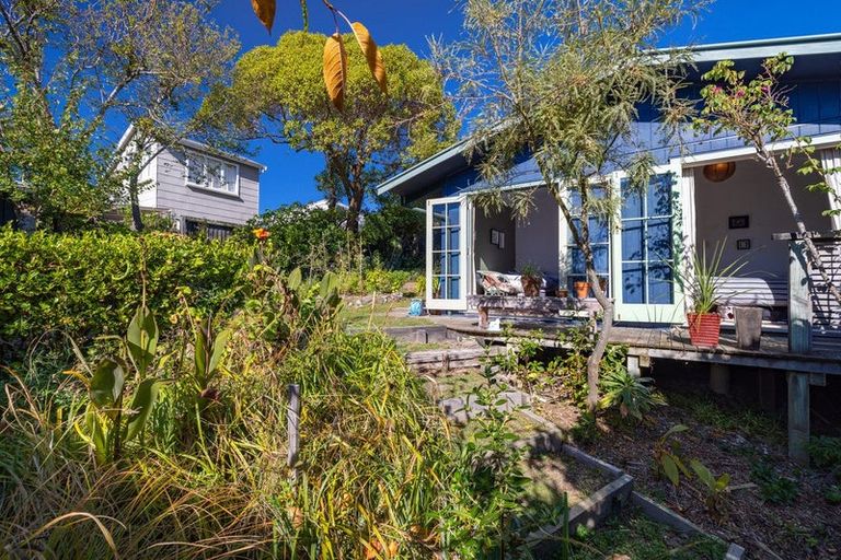 Photo of property in 13 Purau Avenue, Diamond Harbour, 8972