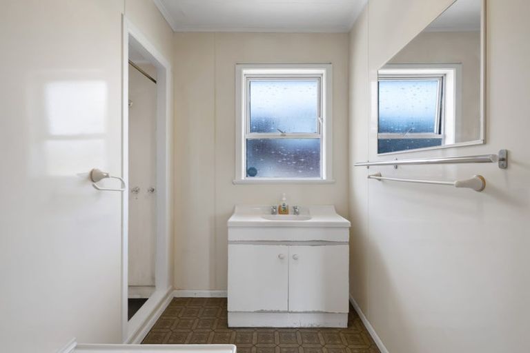 Photo of property in 2/22 Hua Street, Bell Block, New Plymouth, 4312