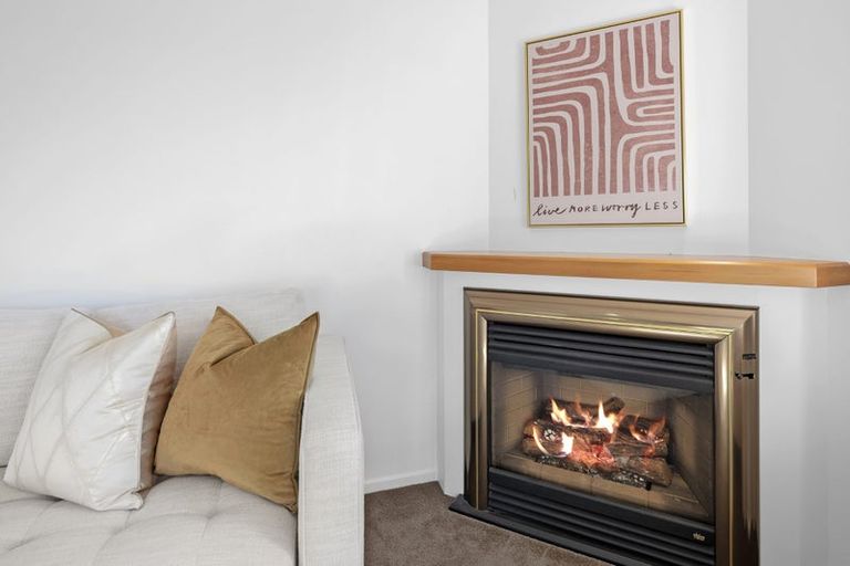 Photo of property in 2c Braemar Road, Rothesay Bay, Auckland, 0630