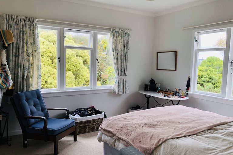 Photo of property in 35 Great North Road, Saint Johns Hill, Whanganui, 4501