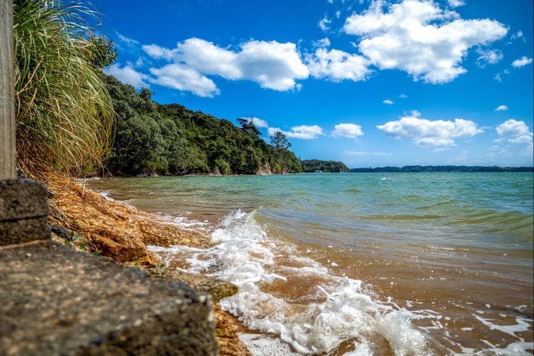 Photo of property in 18a Coutts Avenue, Paihia, 0200