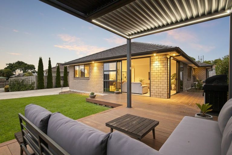 Photo of property in 12a Henry Curd Terrace, Pukekohe, 2120
