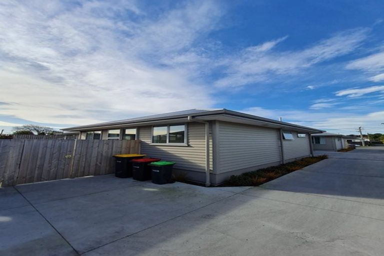 Photo of property in 2/166 Palmers Road, New Brighton, Christchurch, 8083