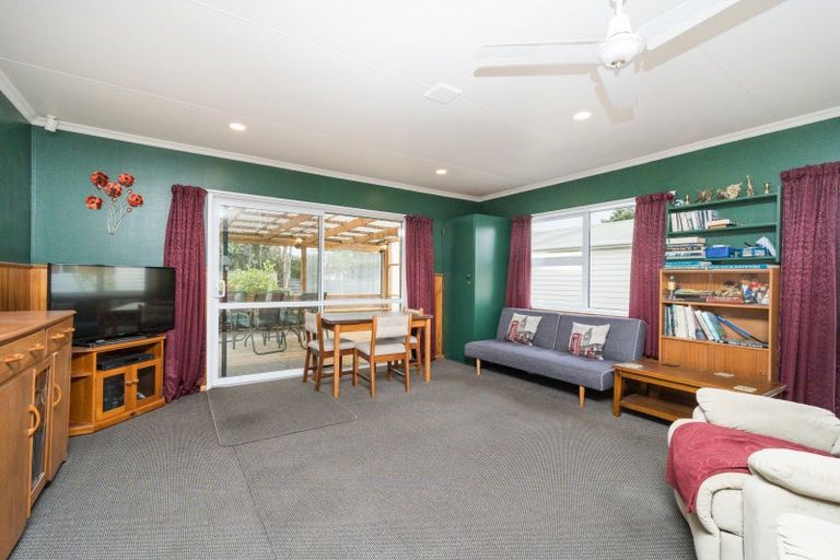 Photo of property in 24 Anakiwa Street, Kelvin Grove, Palmerston North, 4414