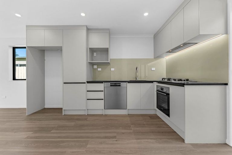 Photo of property in 8d Gardiner Grove, Mangere East, Auckland, 2024