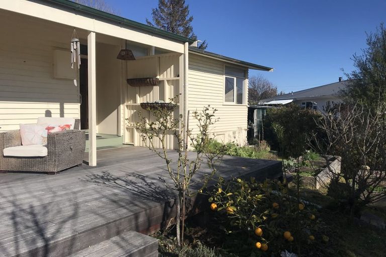 Photo of property in 37 Plassey Street, Havelock North, 4130
