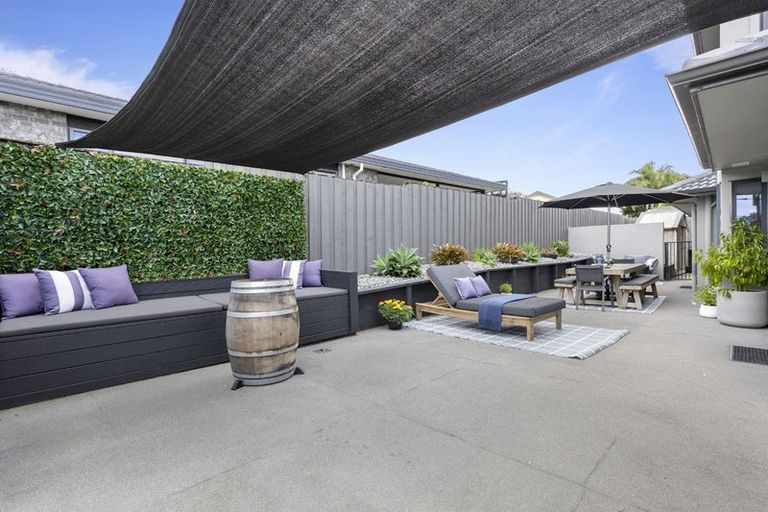 Photo of property in 6 Sample Road, Albany, Auckland, 0632