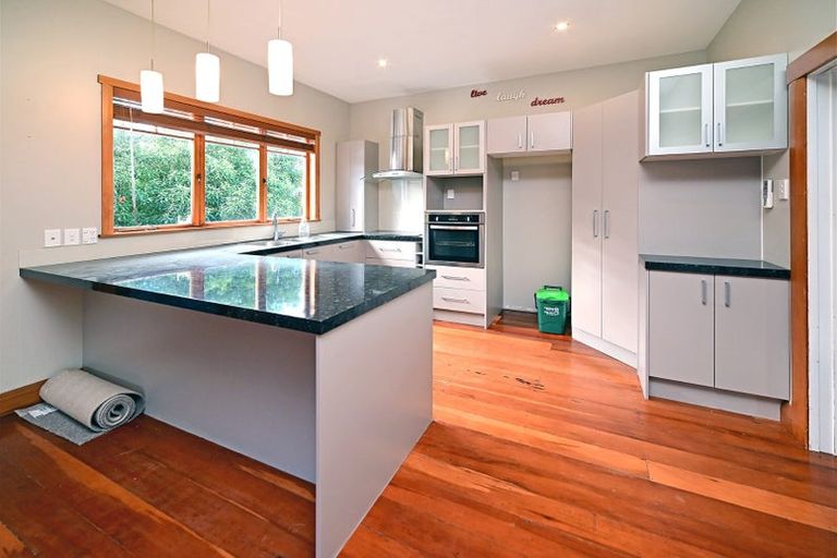 Photo of property in 2/181 Rangatira Road, Beach Haven, Auckland, 0626
