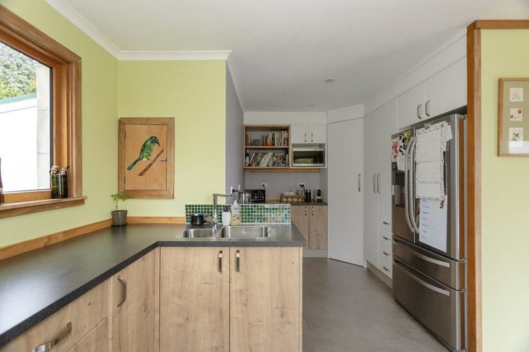 Photo of property in 67 Browns Road, Alma, Oamaru, 9491