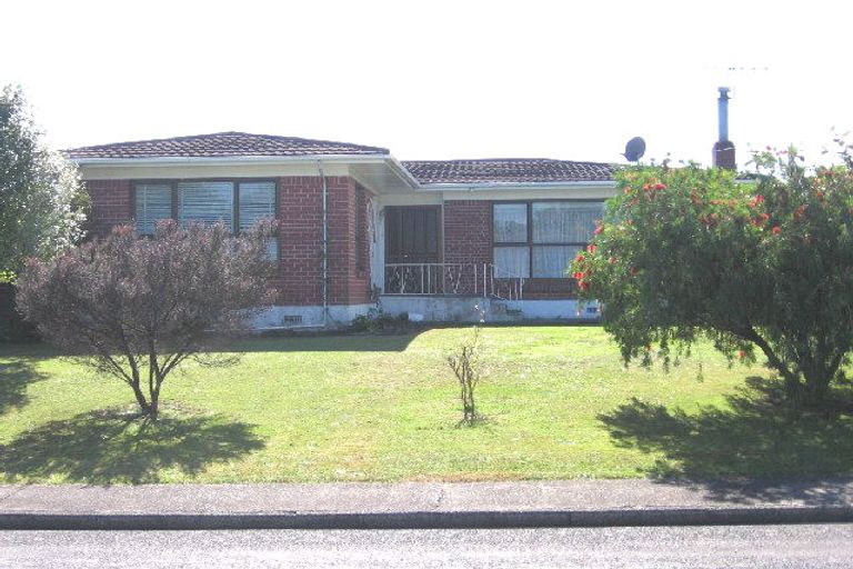 Photo of property in 7 Lansdown Avenue, Papatoetoe, Auckland, 2025