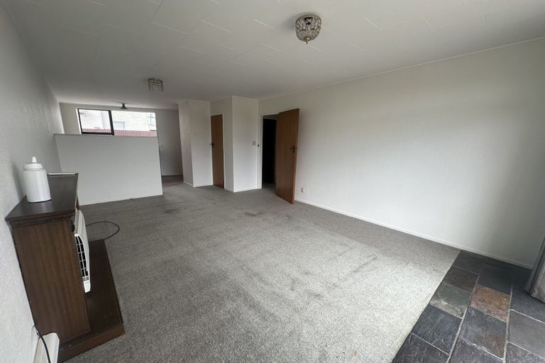 Photo of property in 2 Grant Street, Gore, 9710