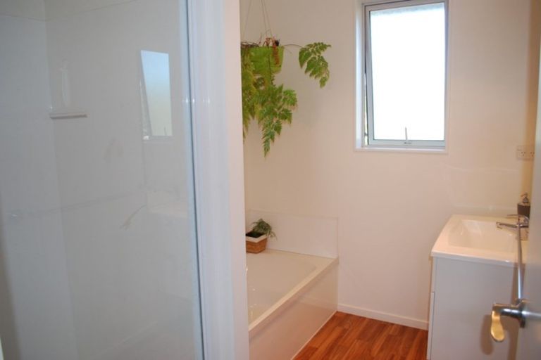 Photo of property in 37 Valley Road, Hikurangi, 0114