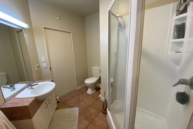 Photo of property in Terrace Tower Apartments, 12d/126 The Terrace, Wellington Central, Wellington, 6011