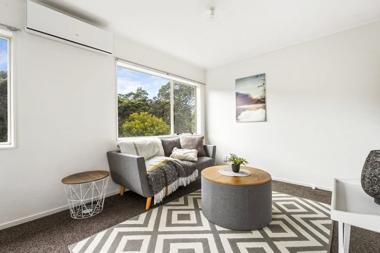 Photo of property in 66 Spinella Drive, Bayview, Auckland, 0629