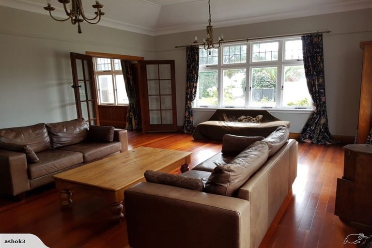 Photo of property in 62 Kings Crescent, Hutt Central, Lower Hutt, 5010