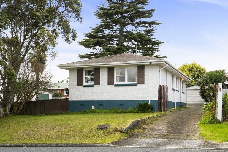 Photo of property in 2 Rawhiti Street, Greerton, Tauranga, 3112