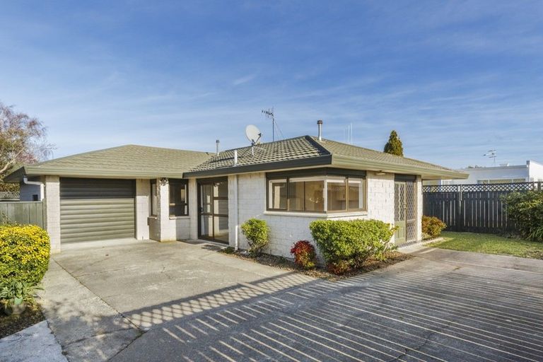 Photo of property in 2d Woodfield Avenue, Roslyn, Palmerston North, 4414
