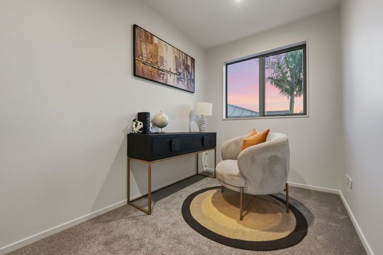 Photo of property in 72b Sycamore Drive, Sunnynook, Auckland, 0620