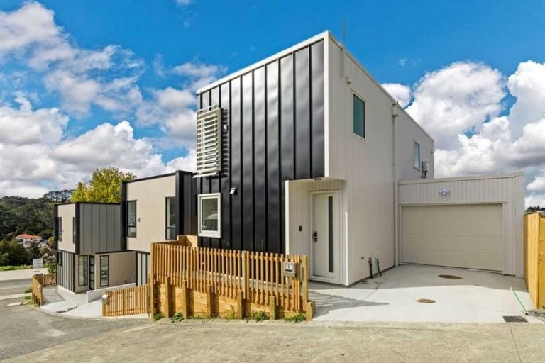 Photo of property in 6 Waihou Crescent, Albany Heights, Auckland, 0632