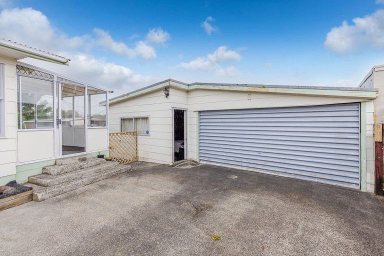 Photo of property in 9 Bremridge Place, Melville, Hamilton, 3206