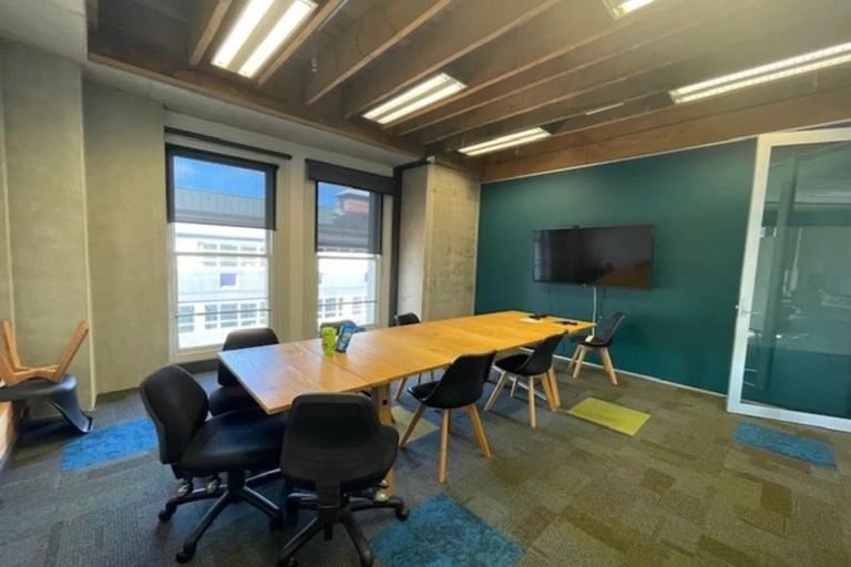 Photo of property in Nzx Centre, 13/11 Cable Street, Wellington Central, Wellington, 6011