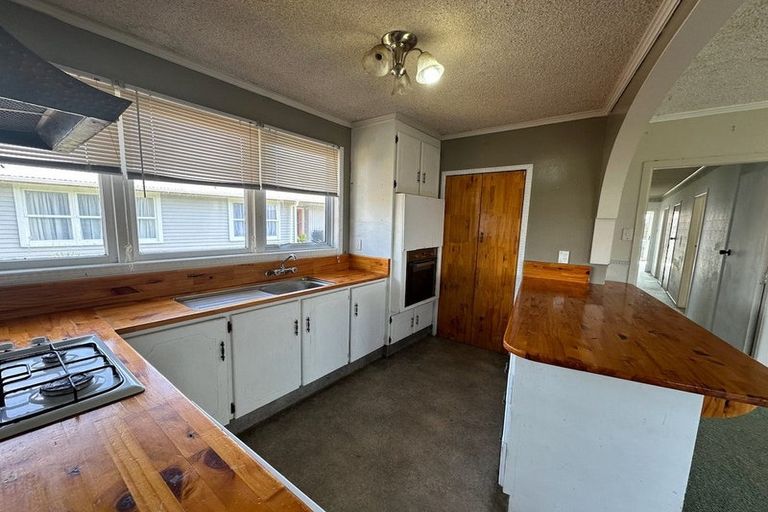 Photo of property in 34 Watene Crescent, Waitara, 4320