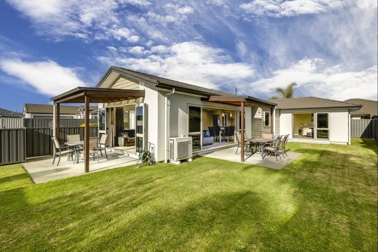 Photo of property in 10 Ohau Place, Poraiti, Napier, 4112