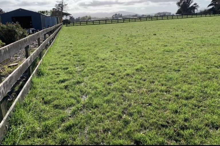 Photo of property in 44 Tutaki Road, Kelvin Grove, Palmerston North, 4470