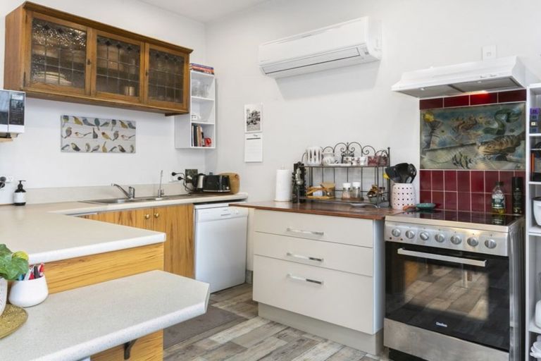 Photo of property in 2 Hawthorn Avenue, Mornington, Dunedin, 9011