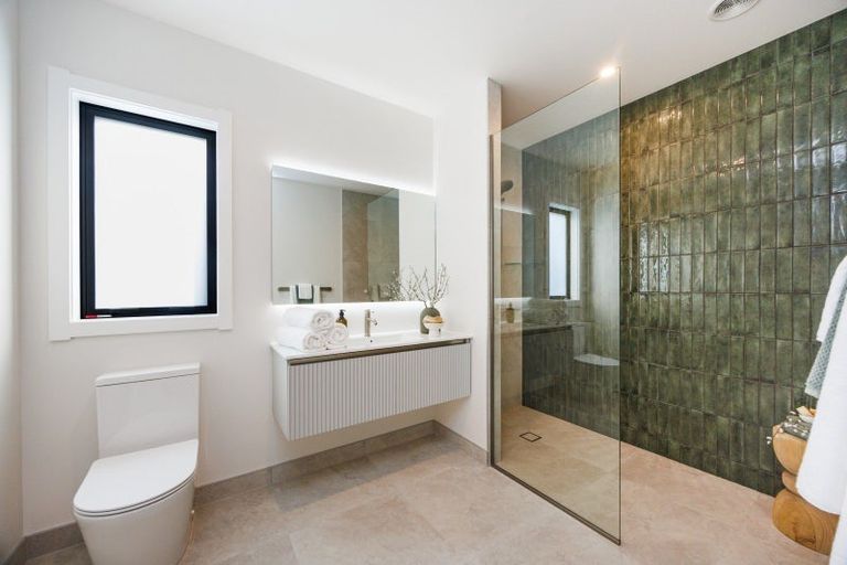 Photo of property in 42a Batt Street, West End, Palmerston North, 4410