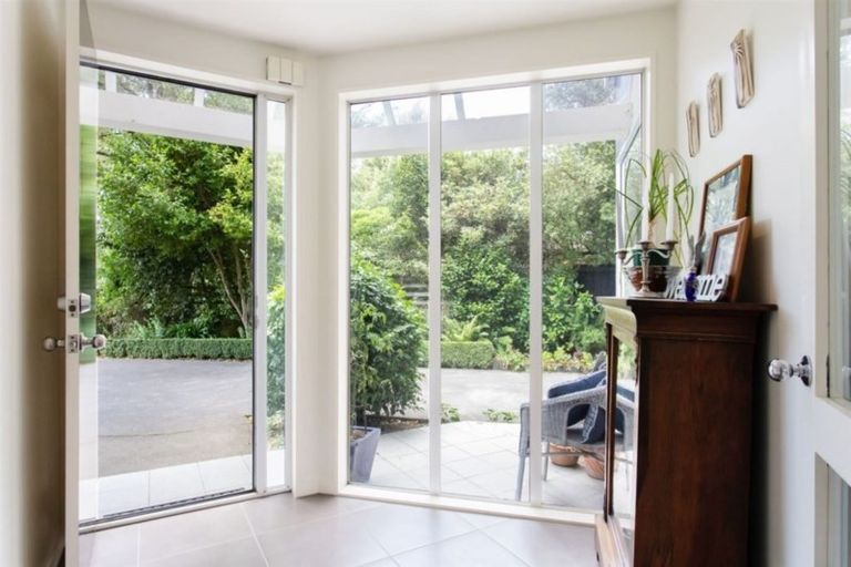 Photo of property in 113 Gardiners Road, Harewood, Christchurch, 8051