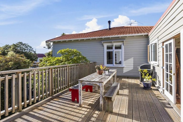 Photo of property in 22 College Street, Caversham, Dunedin, 9012