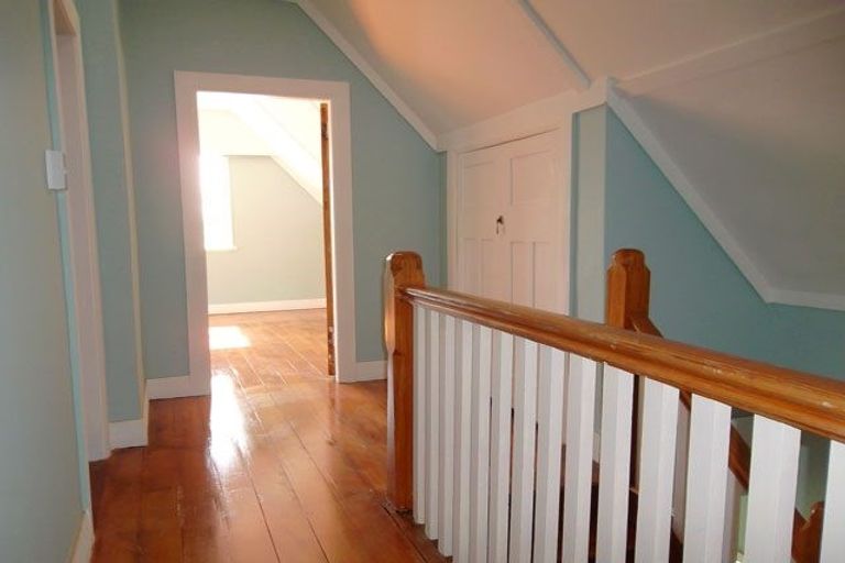 Photo of property in 28 Duncan Terrace, Kilbirnie, Wellington, 6022