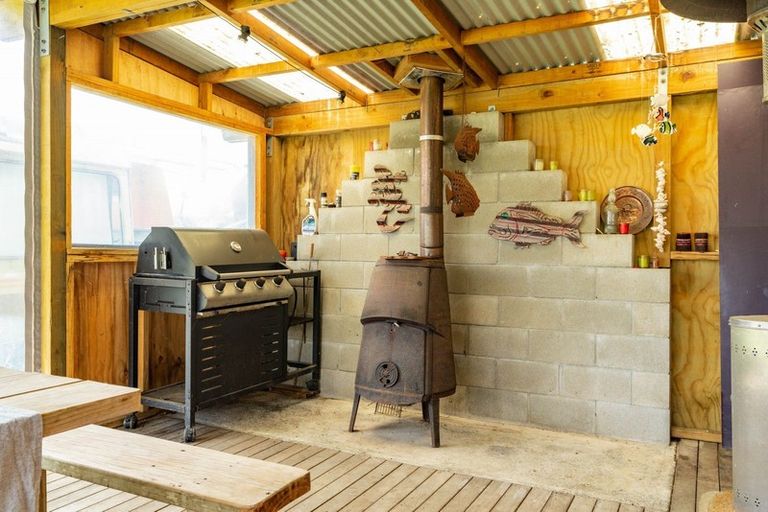 Photo of property in 13 Taiwa Road, Oakura, Hikurangi, 0184