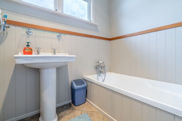 Photo of property in 644 Ryal Bush Wallacetown Road, Wallacetown, Invercargill, 9874