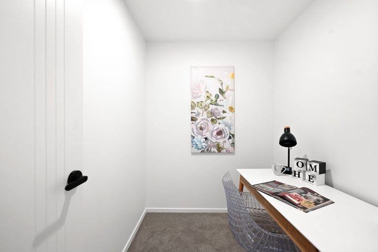 Photo of property in 12c Massine Place, Randwick Park, Auckland, 2105