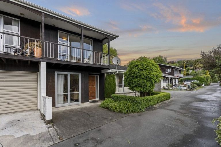 Photo of property in 2/14c Cashmere Road, Cashmere, Christchurch, 8022