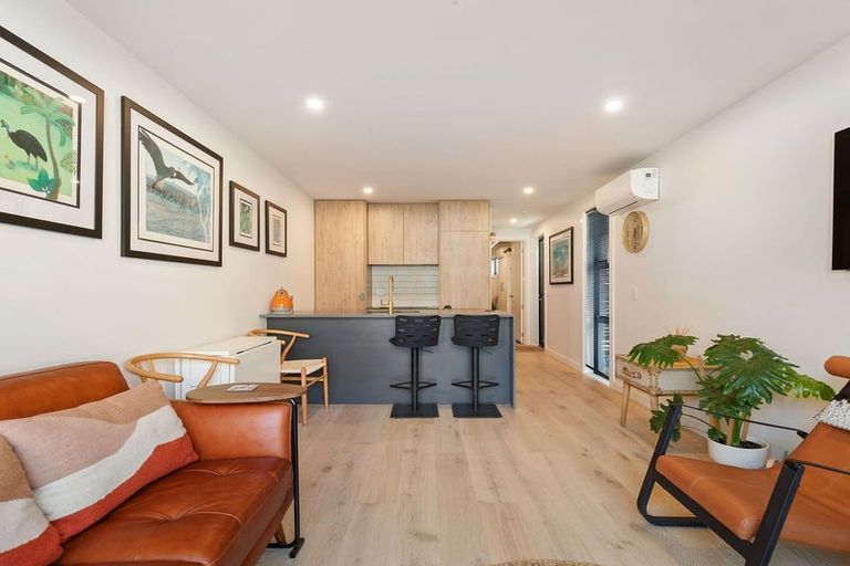 Photo of property in 33 Ryan Loop, Jacks Point, 9371