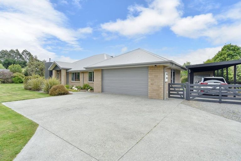 Photo of property in 9 Riverside Way, Amberley, 7410