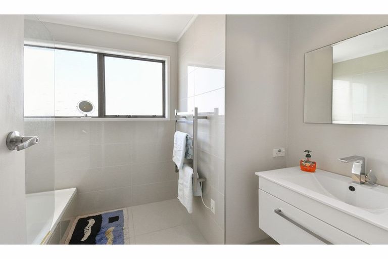 Photo of property in 7 Catkin Crescent, Papatoetoe, Auckland, 2025