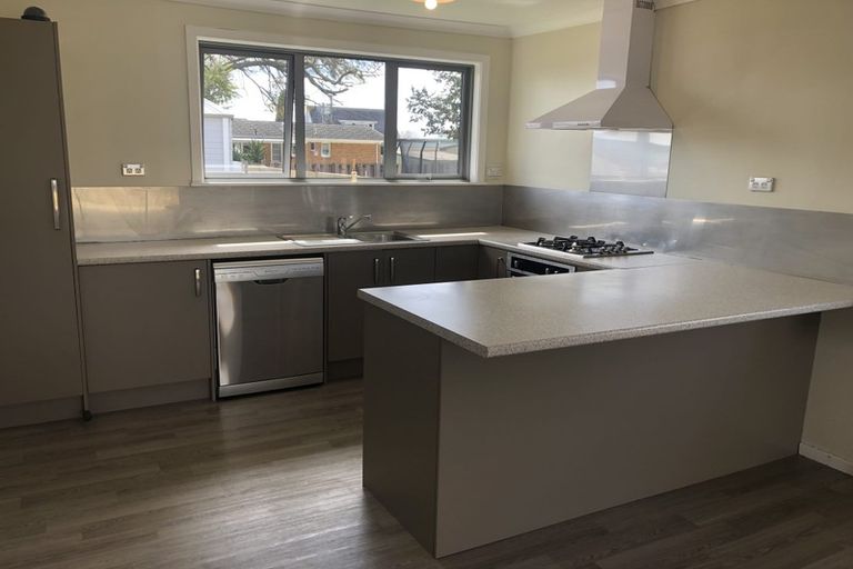 Photo of property in 14 English Street, St Andrews, Hamilton, 3200